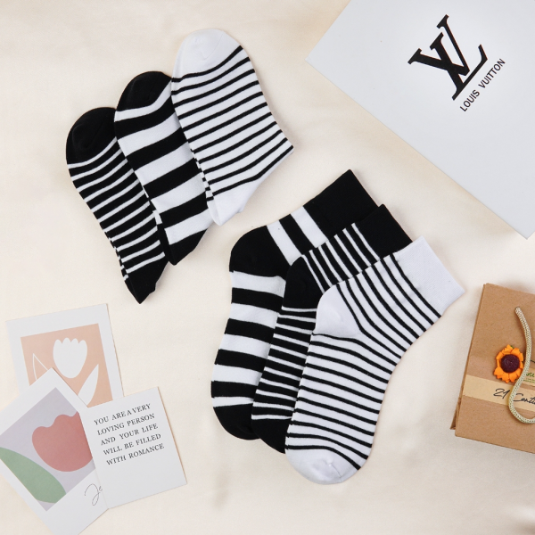 Tất Vớ Nữ Cổ Trung Nhiều Sọc UPPER YOU Cotton Tự Nhiên Êm Ái Dày Dặn Thoáng Khí - BSF3005 - Hình ảnh 2